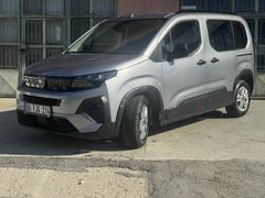 Sahibinden Peugeot Rifter 1.5 BlueHDI Allure 2025 Model 
