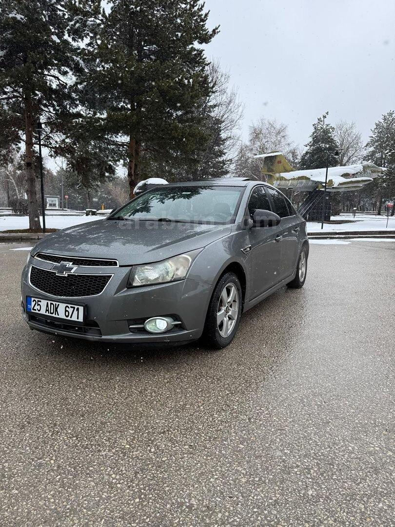 Chevrolet Cruze 1.6 LS DÜŞÜK KM ÇELİK SİBOP 2