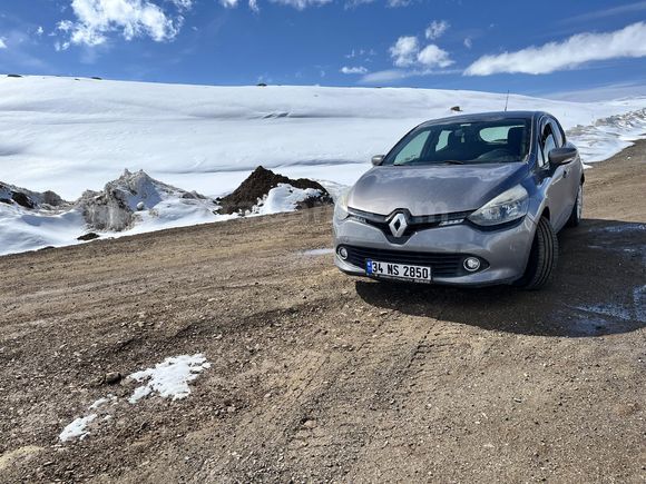 Sahibinden Renault Clio 1.2 Joy 2015 Model