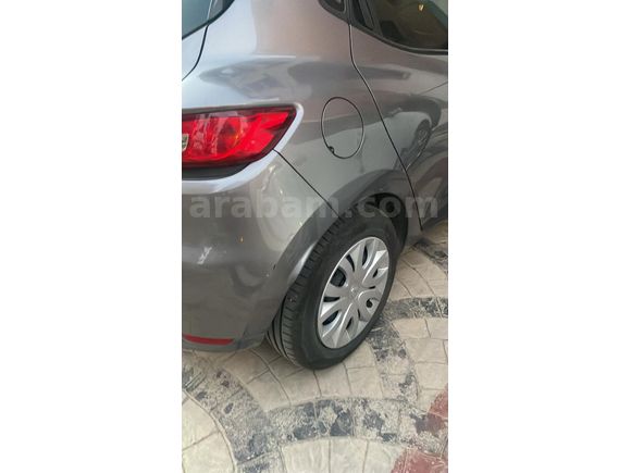Sahibinden Renault Clio 1.2 Joy 2015 Model