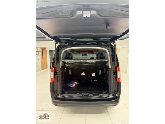 2024 MODEL TOURNEO COURİER 1.5L EcoBlue TITANIUM GÜVENLİK PK