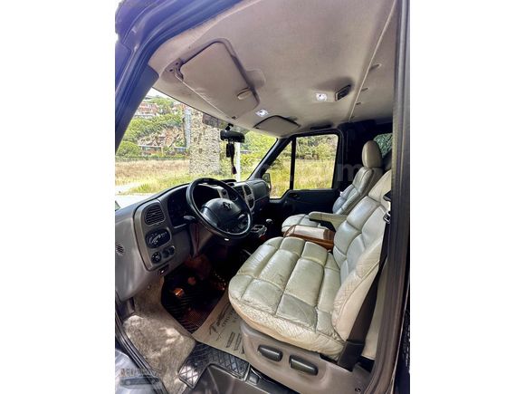 FORD TRANSİT JOURNEY DELUX VİP FULL +FULL DÜŞÜK KM