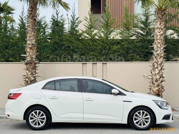 EMSALSİZ S.BAKIMLI 2017 ÇIKIŞ MEGANE 1.5DCİ TOUCPLUS+ 240.000 KM