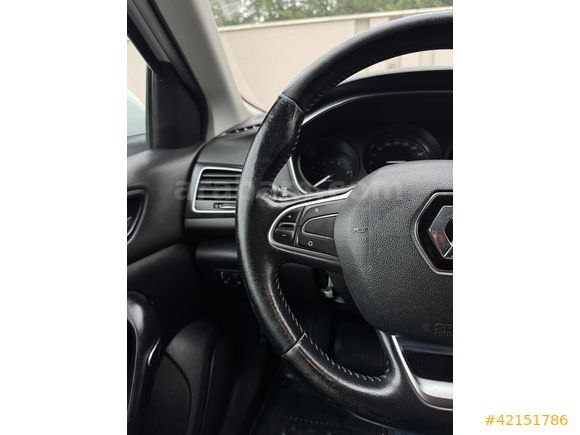 EMSALSİZ S.BAKIMLI 2017 ÇIKIŞ MEGANE 1.5DCİ TOUCPLUS+ 240.000 KM