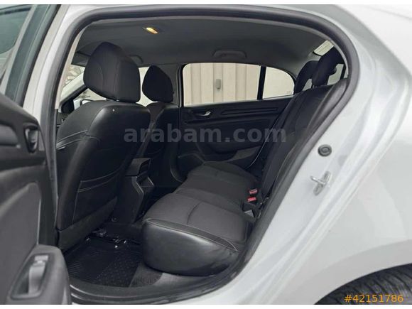 EMSALSİZ S.BAKIMLI 2017 ÇIKIŞ MEGANE 1.5DCİ TOUCPLUS+ 240.000 KM