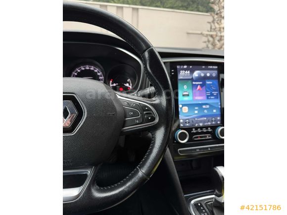 EMSALSİZ S.BAKIMLI 2017 ÇIKIŞ MEGANE 1.5DCİ TOUCPLUS+ 240.000 KM