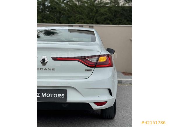EMSALSİZ S.BAKIMLI 2017 ÇIKIŞ MEGANE 1.5DCİ TOUCPLUS+ 240.000 KM