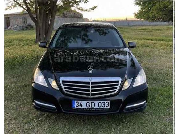 Mercedes - Benz E 250 CDI BlueEFFICIENCY Avantgarde 2011 Model 