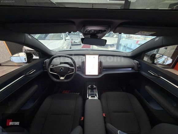 HATASIZ BOYASIZ 2025 VOLVO EX30 CAMTAVAN-HARMAN-NAVİ-ISITMA