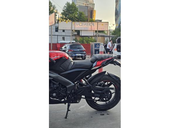 Öğretmenden 2024 Bajaj Pulsar RS200