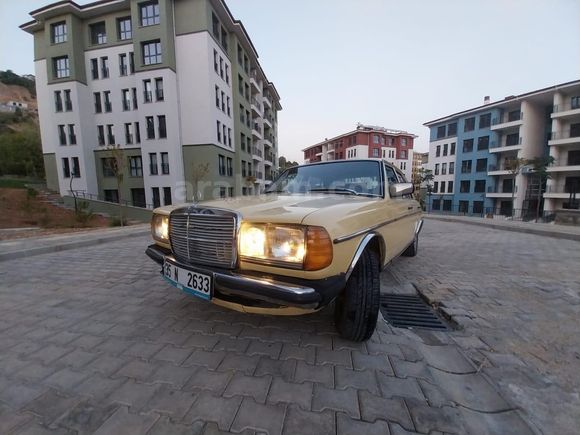 Acil Sahibinden Mercedes - Benz  1977 Model w123