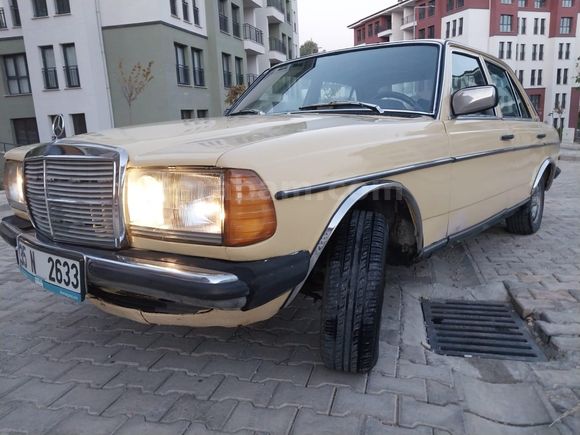 Acil Sahibinden Mercedes - Benz  1977 Model w123