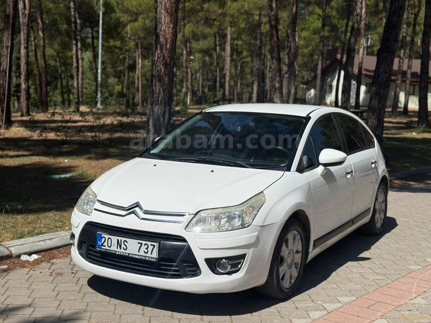 Galeriden Citroen C4 1.6 HDi VTRPK 2010 Model İzmir 260.000 km Beyaz 2