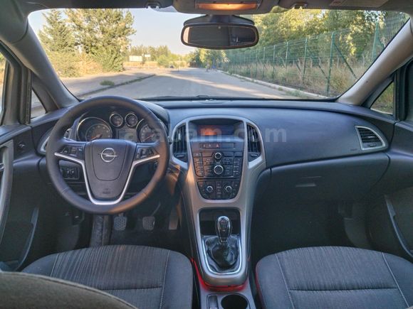 Sahibinden Opel Astra 1.6 Enjoy Plus 2011 Model