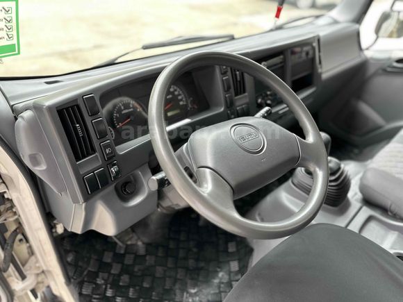 TR DE TEK SADECE 50 BİN KM DE 2011 MODEL NPR 8 FATURALI AHŞAP KASALI