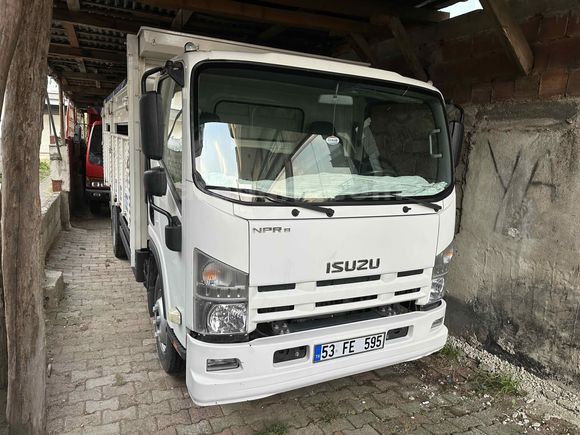 TR DE TEK SADECE 50 BİN KM DE 2011 MODEL NPR 8 FATURALI AHŞAP KASALI
