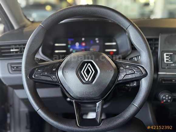 YKTCAR AUTOGROSS'DAN 2023 CLIO EQUILIBRE 90.054 KM'DE