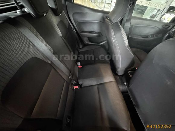 YKTCAR AUTOGROSS'DAN 2023 CLIO EQUILIBRE 90.054 KM'DE
