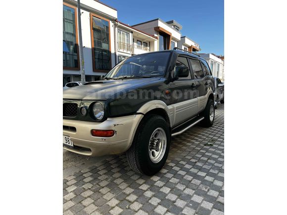 Sahibinden Nissan Terrano 2.4 SE 1997 Model 