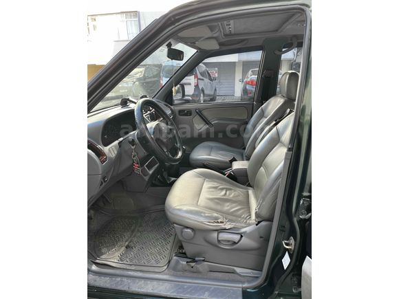 Sahibinden Nissan Terrano 2.4 SE 1997 Model 