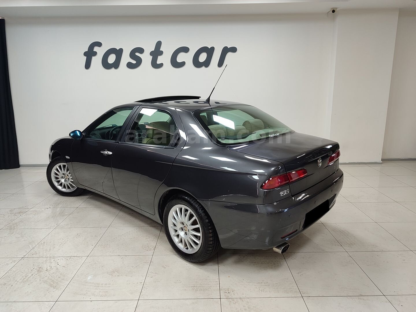 Galeriden Alfa Romeo 156 1.6 TS Distinctive 2005 Model İstanbul 271.000 km Gri 4