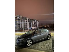 MEMURDAN TEMİZ Opel Astra 1.6 Sport 2010 Model