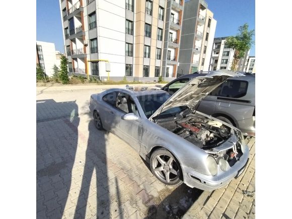 Sahibinden Mercedes - Benz CLK 200 Kompressor 2000 Model