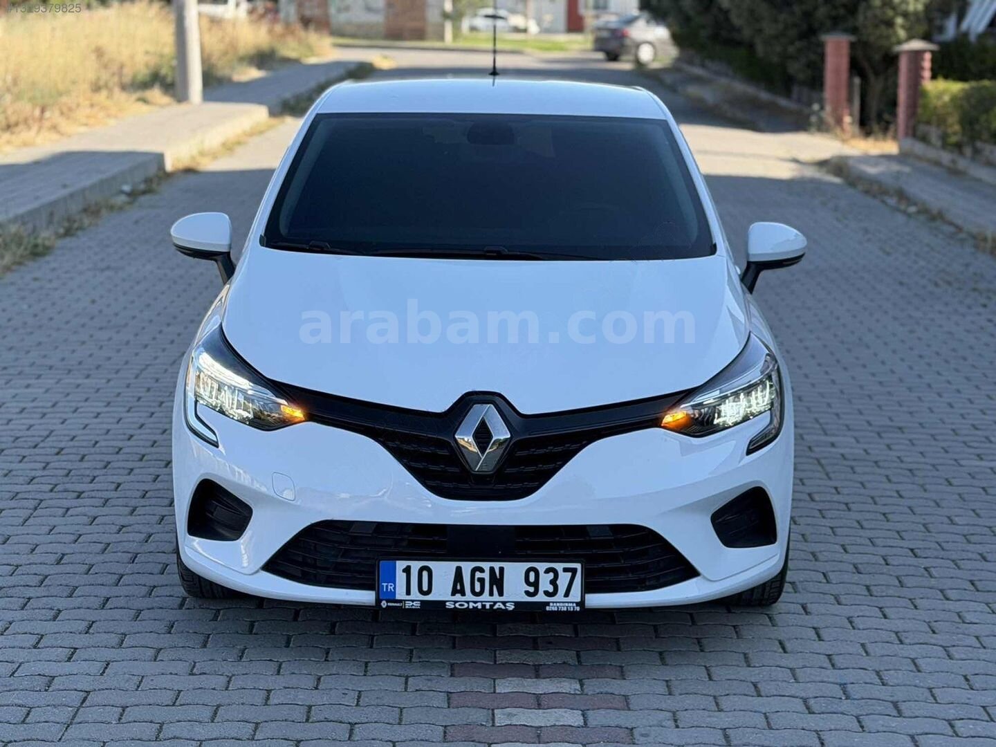 Galeriden Renault Clio 1.0 SCe Joy 2021 Model Balıkesir 46.000 km Beyaz 3