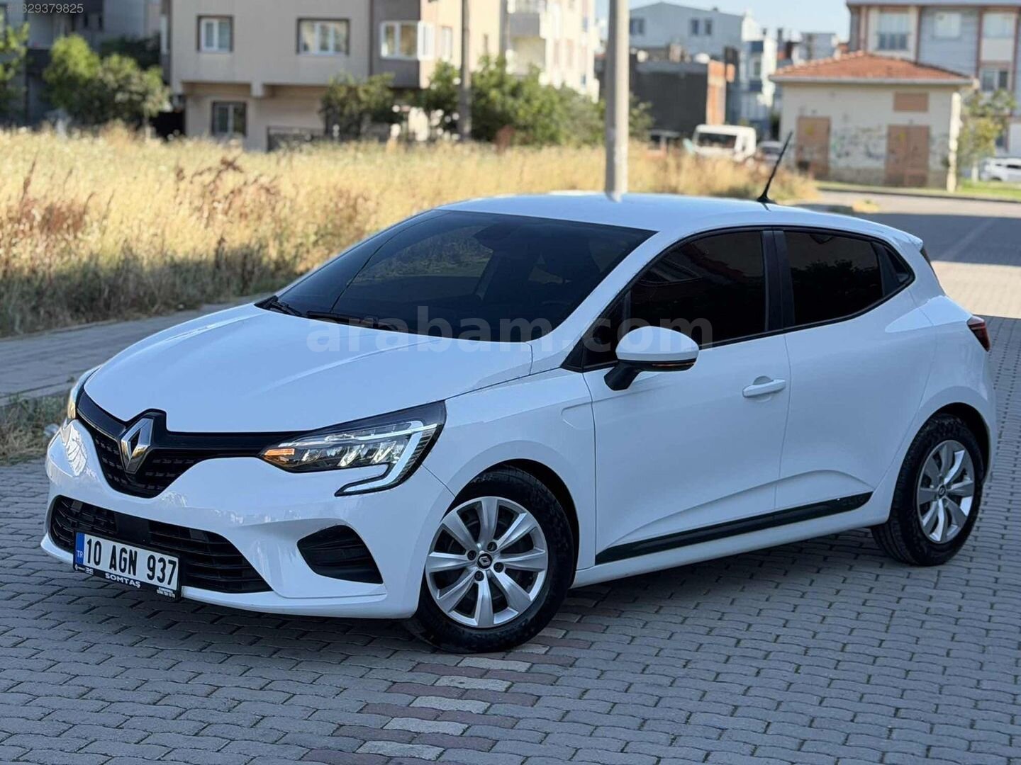 Galeriden Renault Clio 1.0 SCe Joy 2021 Model Balıkesir 46.000 km Beyaz 2