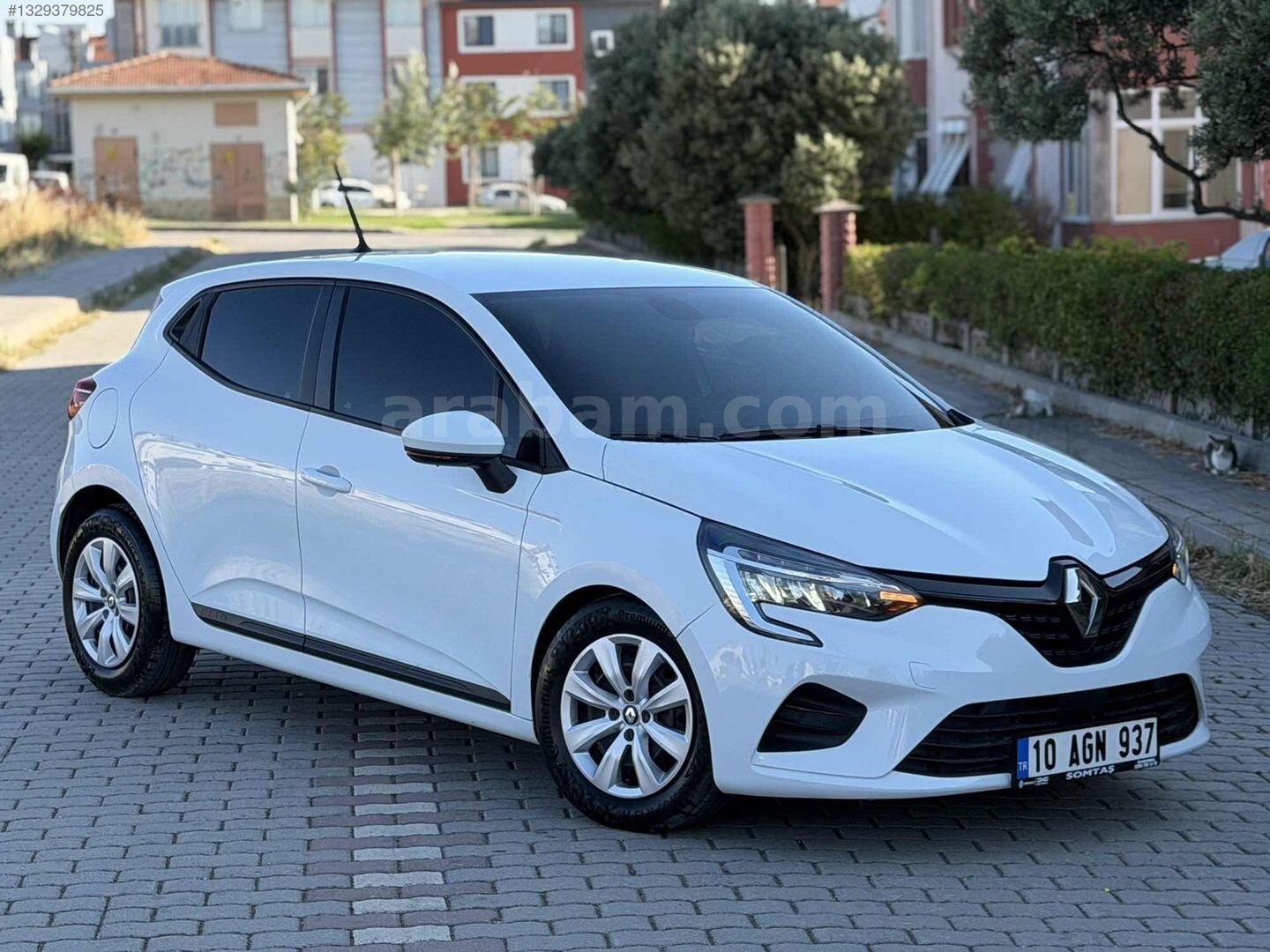 Galeriden Renault Clio 1.0 SCe Joy 2021 Model Balıkesir 46.000 km Beyaz 1