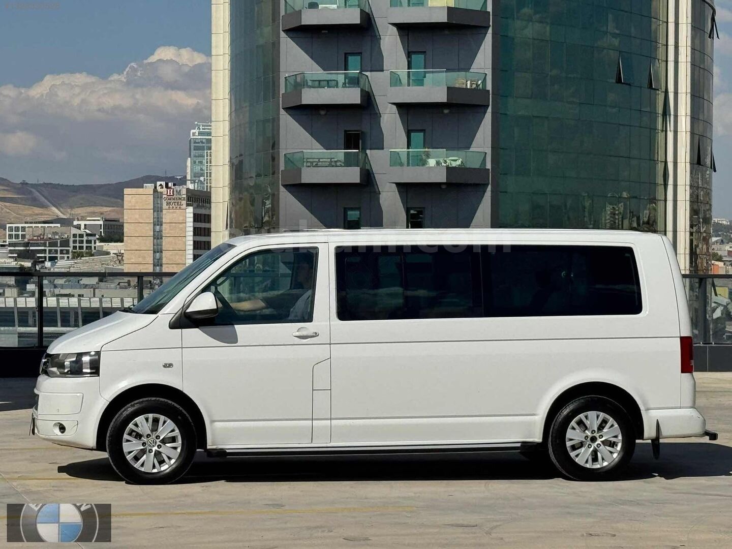 Galeriden Volkswagen Caravelle 2.0 TDI Comfortline 2013 Model Ankara 314.000 km Beyaz 4