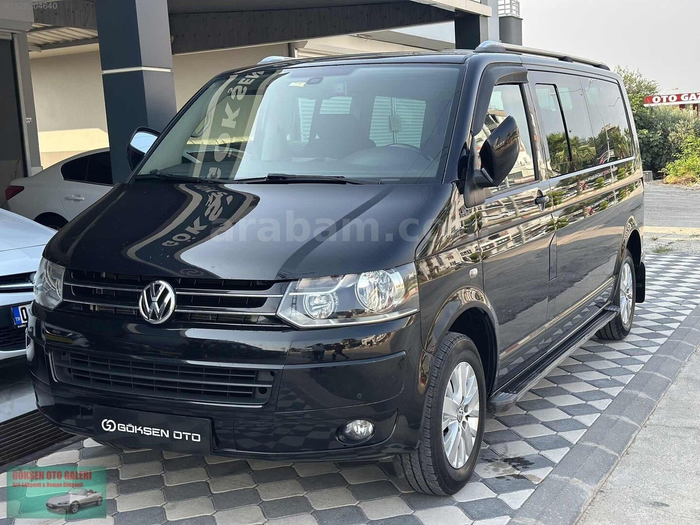 Galeriden Volkswagen Caravelle 2.0 TDI Comfortline 2013 Model Osmaniye 171.000 km Siyah 3
