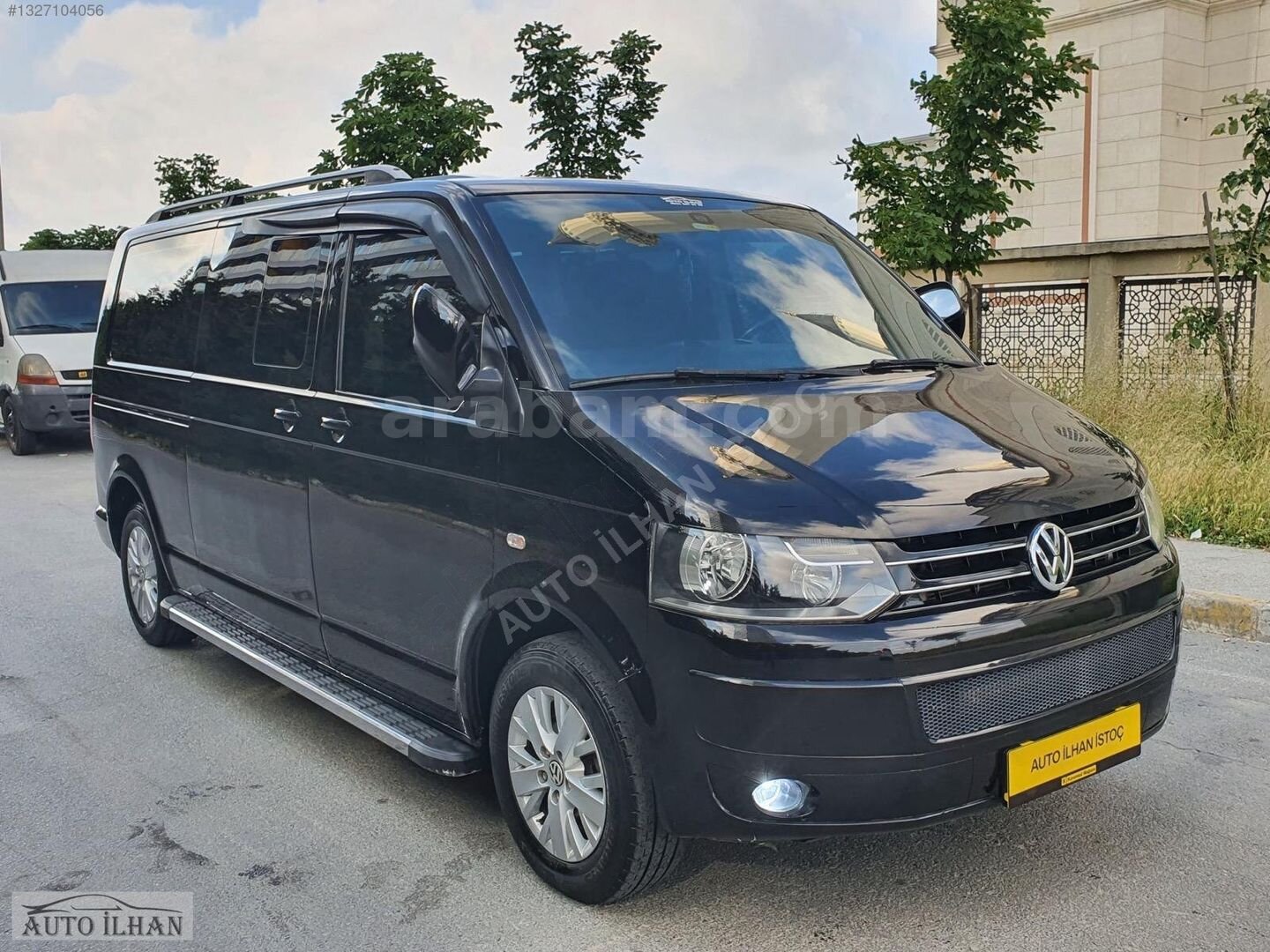 Galeriden Volkswagen Caravelle 2.0 TDI Comfortline 2015 Model İstanbul 177.000 km Siyah 2