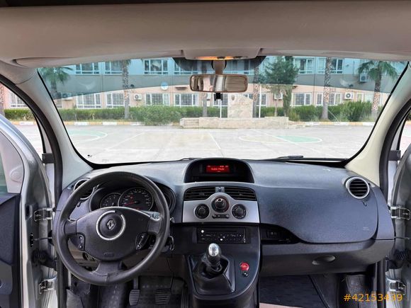 HATASIZ 1.5 DİZEL 110 HP 6 İLERİ KANGOO
