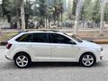 CEVDET KEKLIK’TEN SKODA RAPİD CAM TAVAN