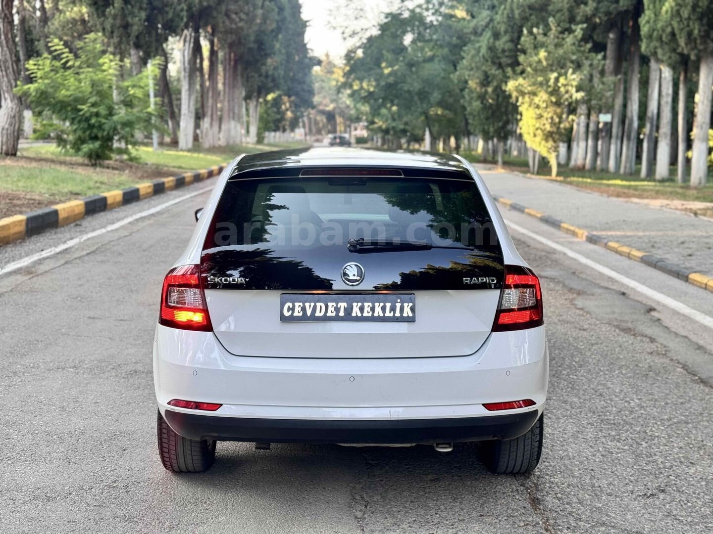 Galeriden Skoda Rapid 1.6 CR TDI Spaceback Elegance 2014 Model Gaziantep 245.000 km Beyaz 6