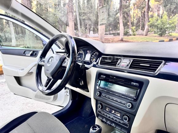 CEVDET KEKLIK’TEN SKODA RAPİD CAM TAVAN