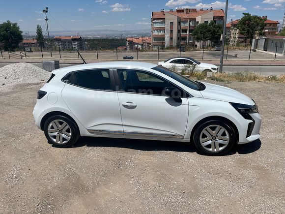 Sahibinden Renault Clio 1.0 TCe Evolution 2025 Model 