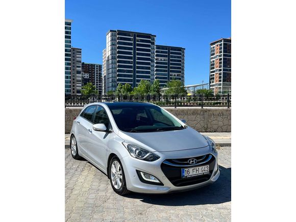 Hyundai i30 1.6 CRDi Elite 2013 Model 
