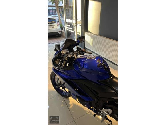 YAMAHA R25 ABS 2020 MODEL 32.000KM RACE BLUE