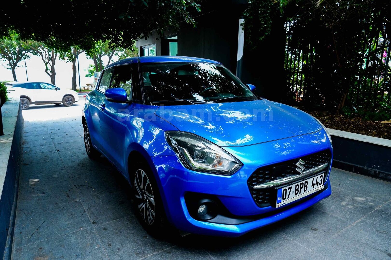 Sahibinden Suzuki Swift 1.2 Hibrit GLX Premium 2023 Model Antalya 11.600 km Mavi 5