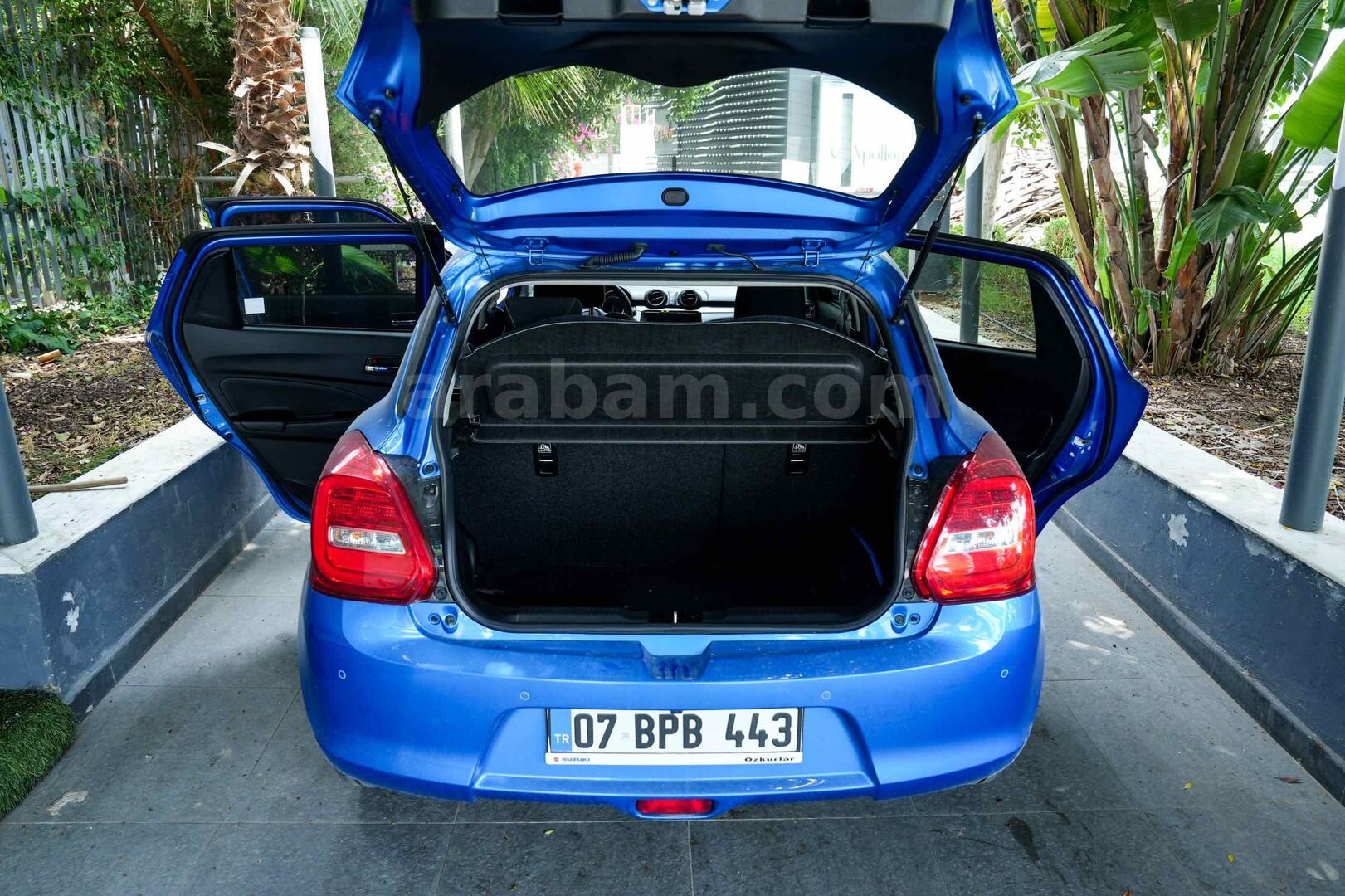Sahibinden Suzuki Swift 1.2 Hibrit GLX Premium 2023 Model Antalya 11.600 km Mavi 7