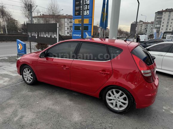 Sahibinden Hyundai i30 1.6 CVVT Mode Plus 2010 Model 