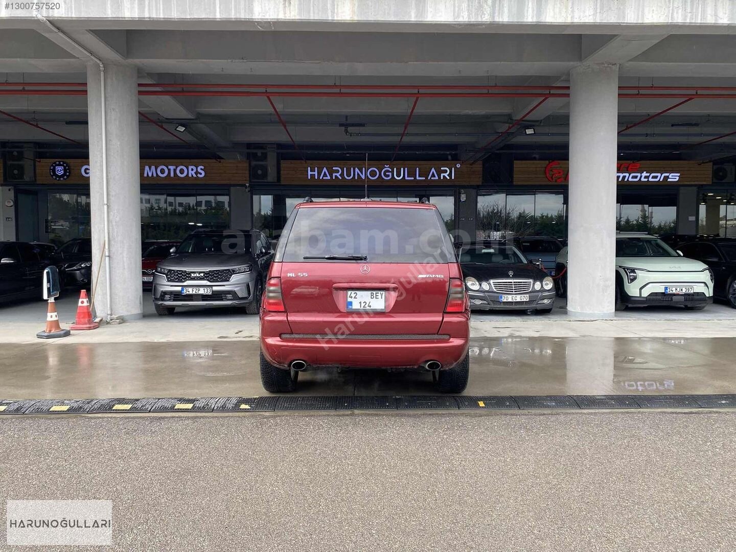 Galeriden Mercedes - Benz ML 55 AMG 2000 Model İstanbul 335.000 km Bordo 7