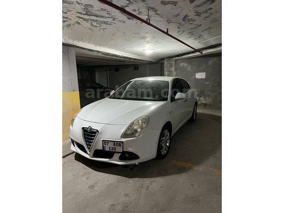 Sahibinden Alfa Romeo Giulietta 1.4 TB Progression Plus 2013 Model