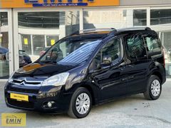HATASIZ BOYASIZ SADECE-136000-KMDE 1.6 HDİ 90 LIK BERLİNGO