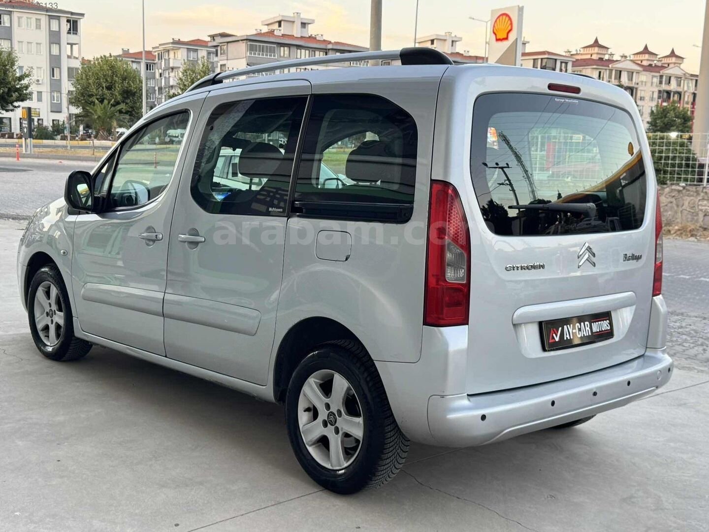 Galeriden Citroen Berlingo 1.6 HDi Combi SX 2011 Model Balıkesir 222.000 km Gri 7