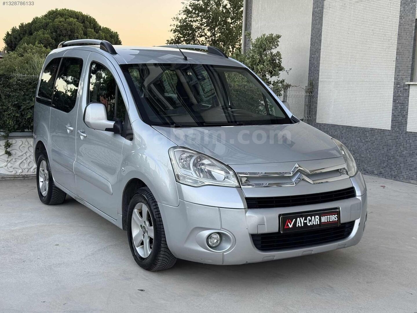 Galeriden Citroen Berlingo 1.6 HDi Combi SX 2011 Model Balıkesir 222.000 km Gri 2
