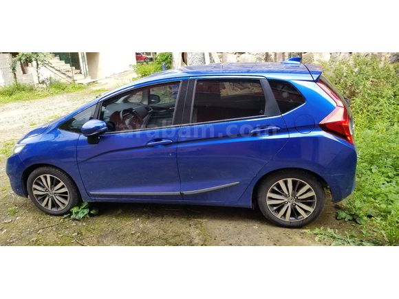64.200 km. Honda Jazz 1.3 Elegance 2017 Model