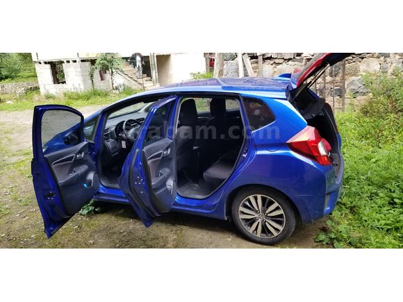 64.200 km. Honda Jazz 1.3 Elegance 2017 Model